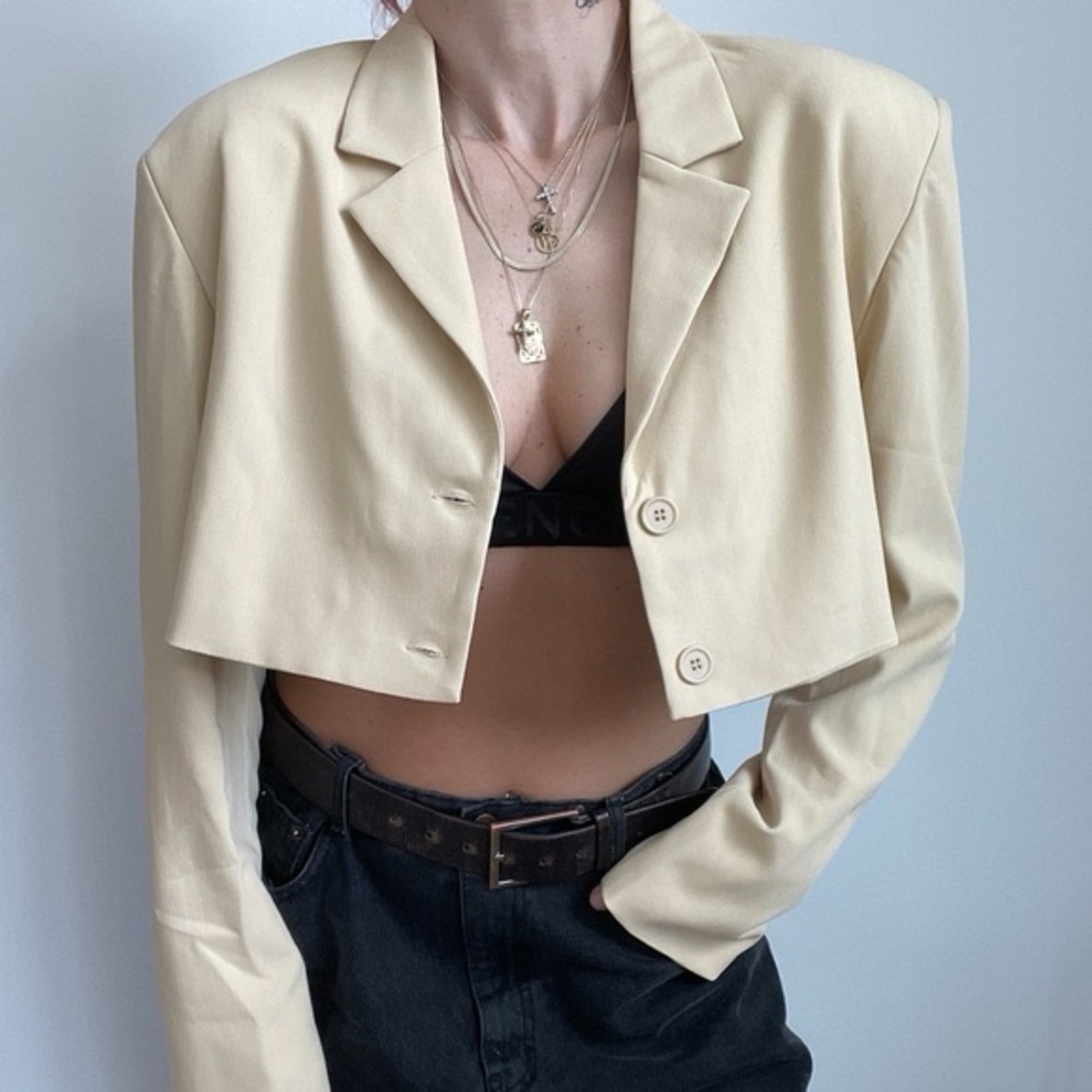 WEWOREWHAT | Cream Cropped Blazer